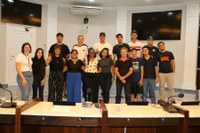 TOUR PELA CÂMARA: Vereadora Taise Braz recebe alunos do SENAC Catanduva